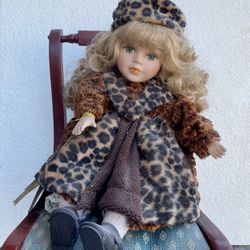 Tiffany Wind Up Musical Porcelain Doll (Authentic) 