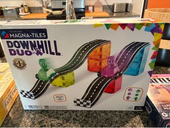 Magnet Tiles RaceTrack