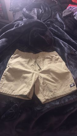 Medium men shorts in great condition vans green tint