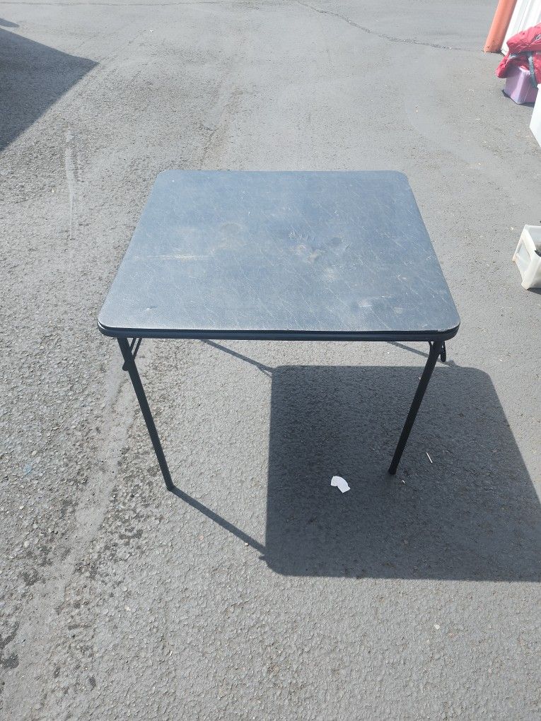 Folding card table