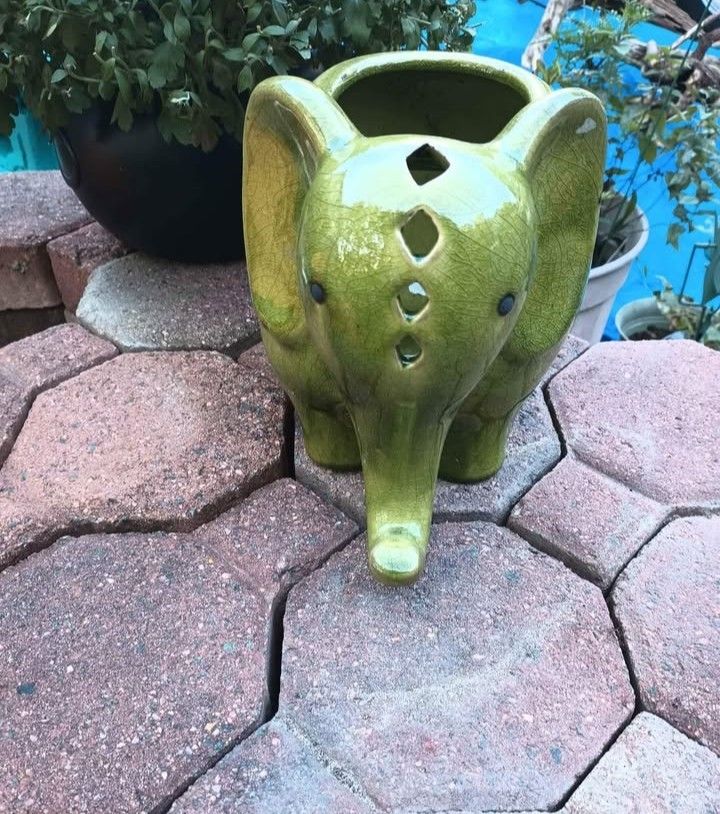 Adorable Elephant Planter / Candle Holder
