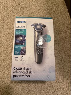 Philips Norelco Shaver 7200