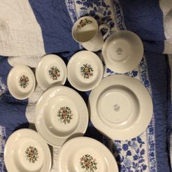 WEDGWOOD CONWAY DISHES
