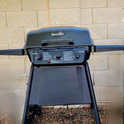 BBQ GRILL WITH 3 BURNERS 