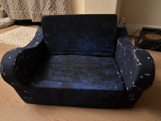 Kids Galaxy Space Fold Out Sofa Chair , pick up in Temple city