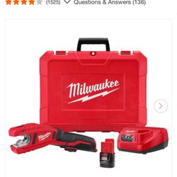 M12 12V Lithium-Ion Cordless Copper Tubing Cutter Kit