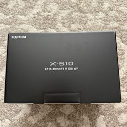fujifilm x-s10 camera with xf16-80mm lens Kit 