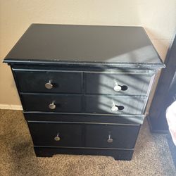 Side Dresser Goes With Dresser With Mirror 