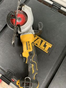 Dewalt Saw 