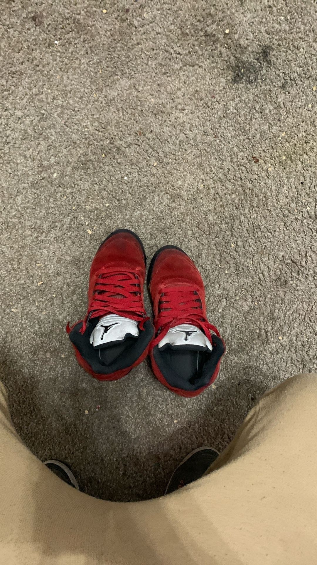 Selling Jordan 5s Air Size 6