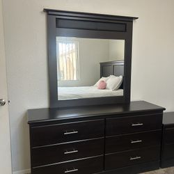 Bedroom Set 
