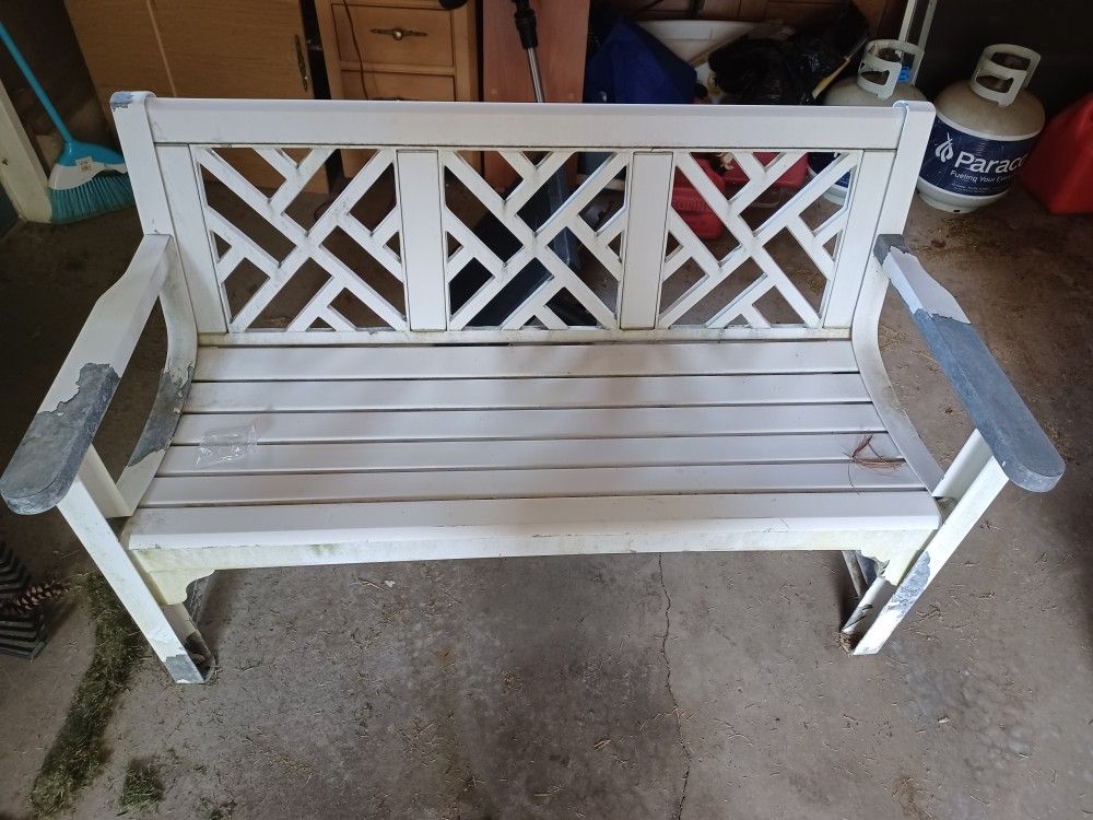 White Metal Garden Bench