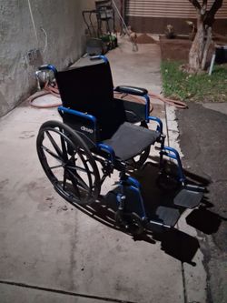 Drive wheel chair like new
