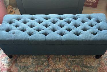 Tufted ottoman