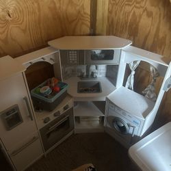 Toy Kitchen 