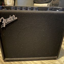 Fender Mustang Lt25