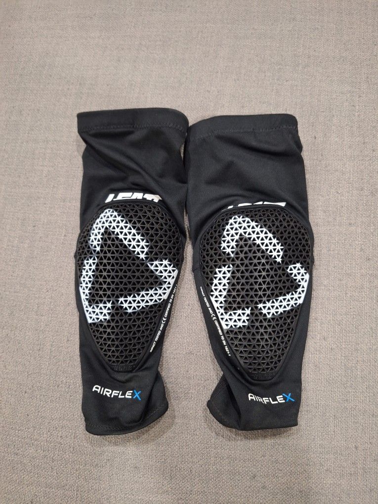 Leatt Airflex Elbow Pads