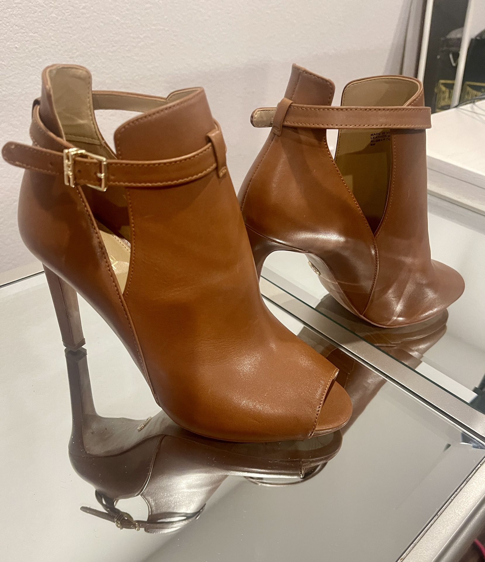 Michael Kors Lawson Open Toe Bootie - OfferUp Listing Guidance