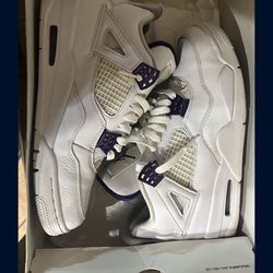 Jordan 4s
