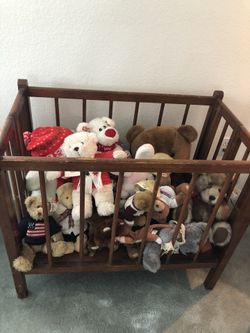 Early Century Baby Crib From Queen Mary