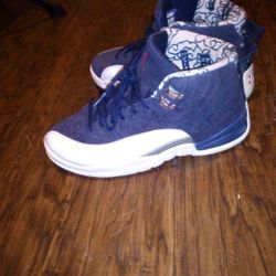 Size 10 Retro 12's Jordans