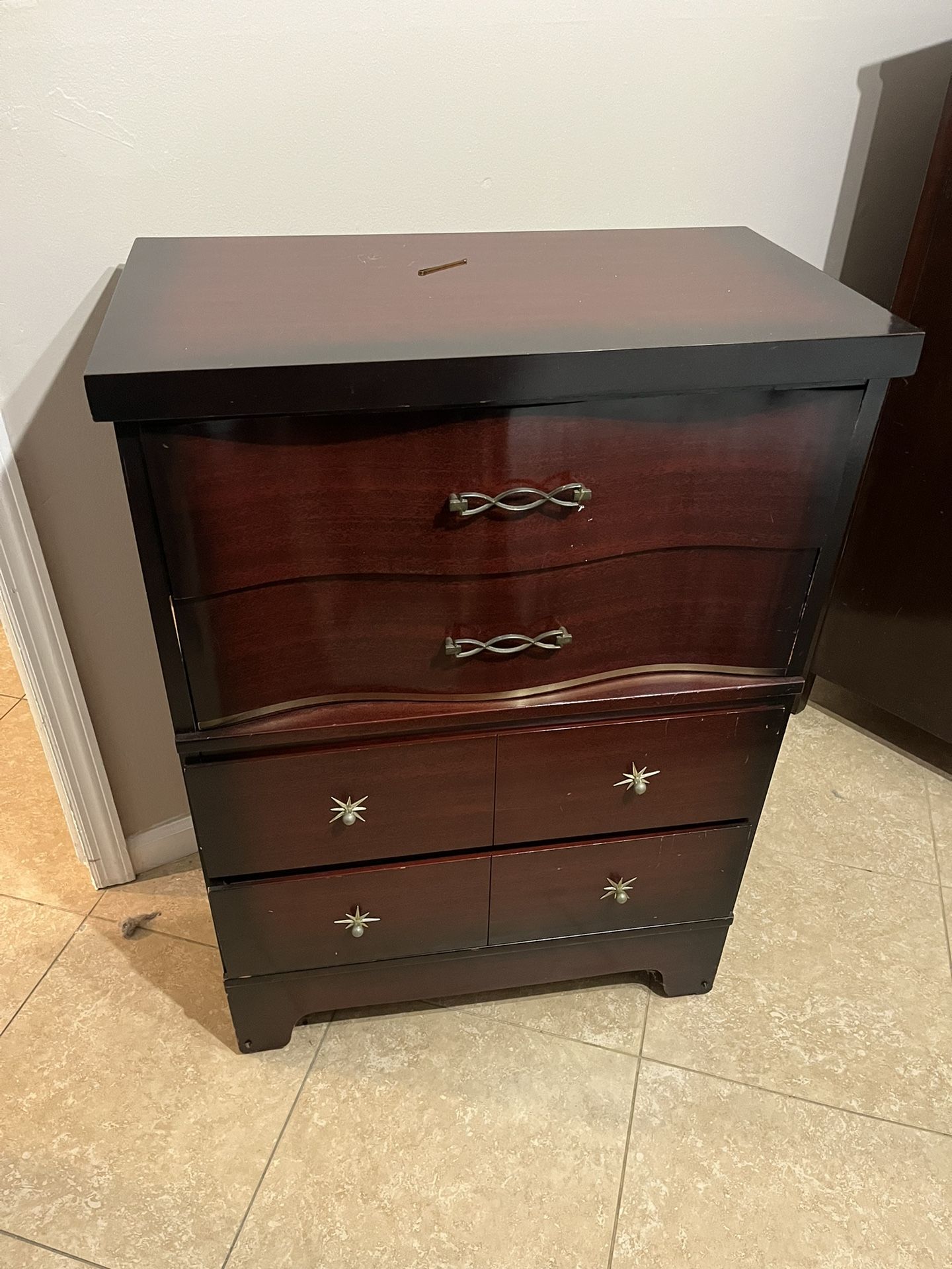Free Furniture