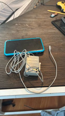 2DS XL color blue and black