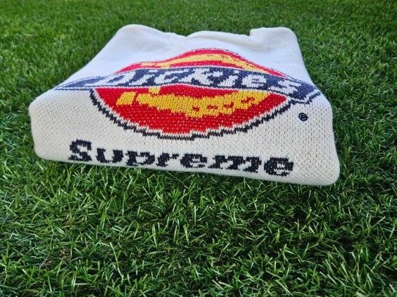 Supreme Sweater