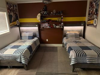 2 twin beds