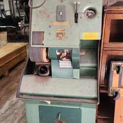Shoe cobbler maker sander sanding machine.