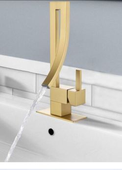 Bathroom Faucet with Deck Plate, Ceramic Disc 1.2gpm, Corrosion Rust Tarnish Resistant in Brushed Gold