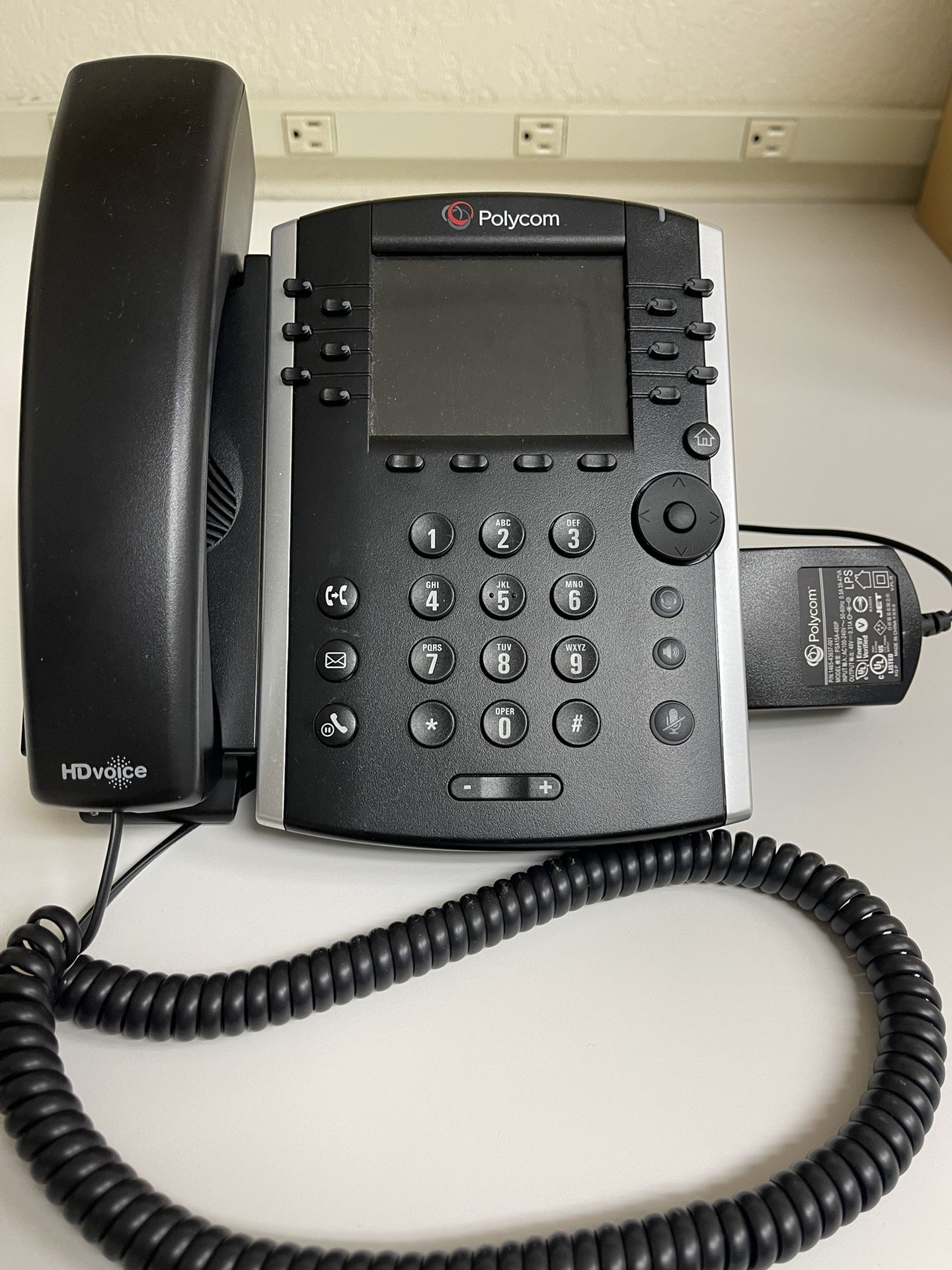 VoIP Business Phones - Polycom VVX400 Desktop Phones