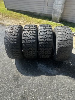 Mud Truck Tires 33x12.50 R17