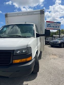 2022 GMC Savana Commercial Cutaway