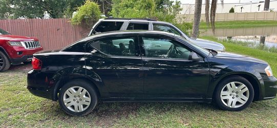 Dodge avenger  black