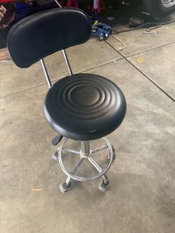 Utility seat