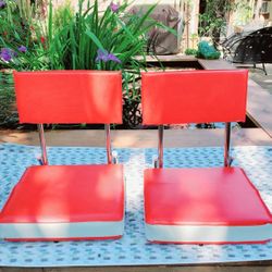 ×2 RARE Vintage 1970's Red/white Vinyl Fold Out Stadium Chairs