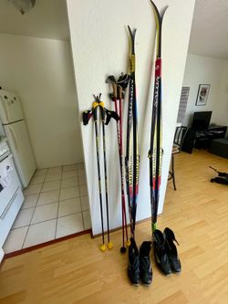 Salomon Cross-Country Skis, Swix Poles, Salomon Boots - Full Set