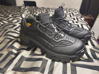New Caterpillar Men's steel toe, wide width shoes size 10