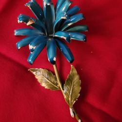 Women's Blue & White Gold Metal Flower Brooch