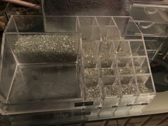 Hotel Balfour makeup organizers