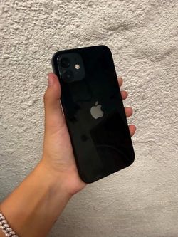 IPHONE 12 64GB UNLOCKED