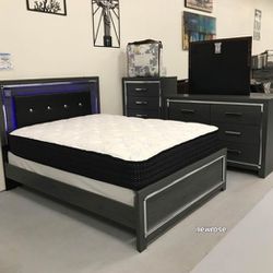 $40 Down Payment🛍 Finance🛍 
[SPECIAL] Kaydell Black LED Panel Bedroom Set
Queen Bed, Dresser, Mirror And Nightstand  Thumbnail