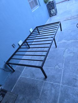 Black Metal Platform Bed Frame