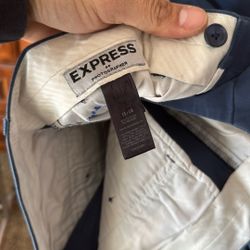 4 Pieces. 3 Jeans 1 Blue Pant/ Name Brand