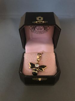 Vintage Juicy Couture Bumblebee Charm in Box – Gold & Black Enamel Crystal Bee