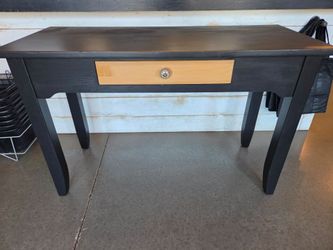 Desk / Entry Table