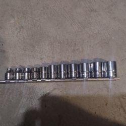 Snap On Tools SAE 3/8 Drive 12 Point Socket Set..1/4". To..7/8'