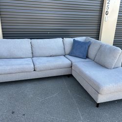 Sectional Couch 