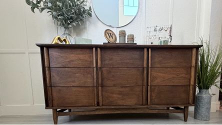 Beautiful MCM dresser